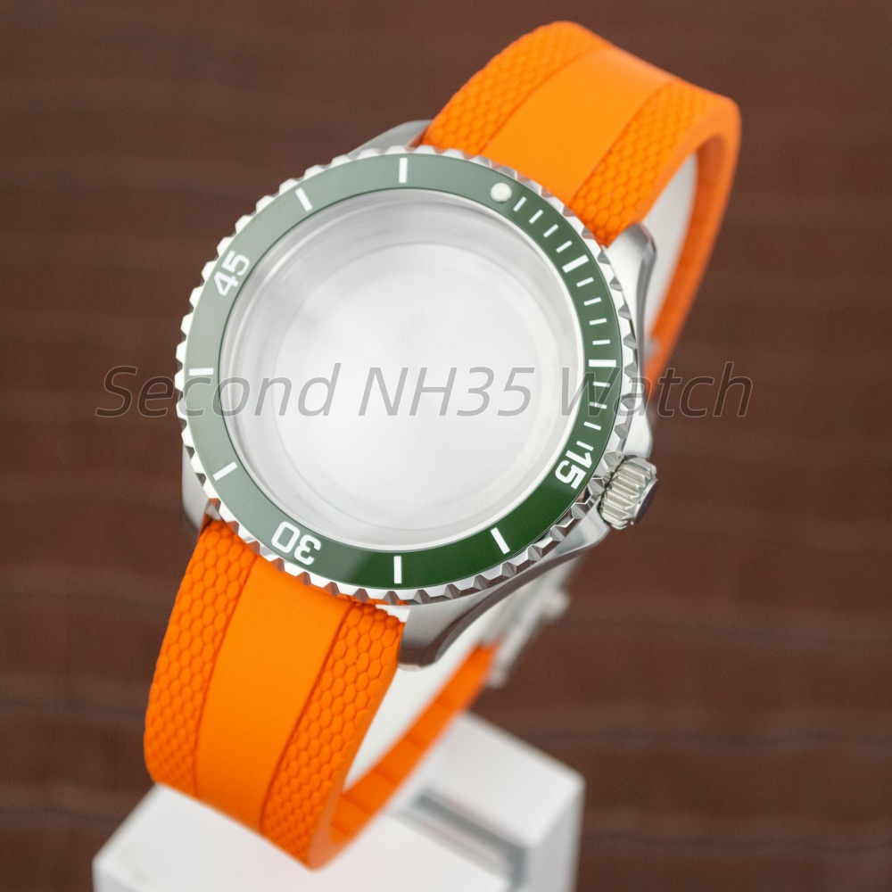 Caja de reloj de buceo de 44 m - Rubber Strap Diver reseña y precio