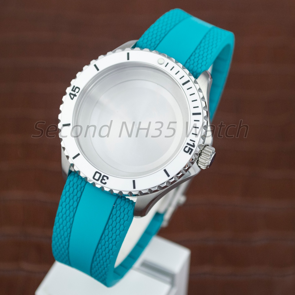 Caja de reloj de buceo de 44 m - Rubber Strap Diver reseña y precio